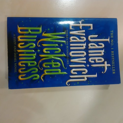 Janet Evanovich - Wicked Business