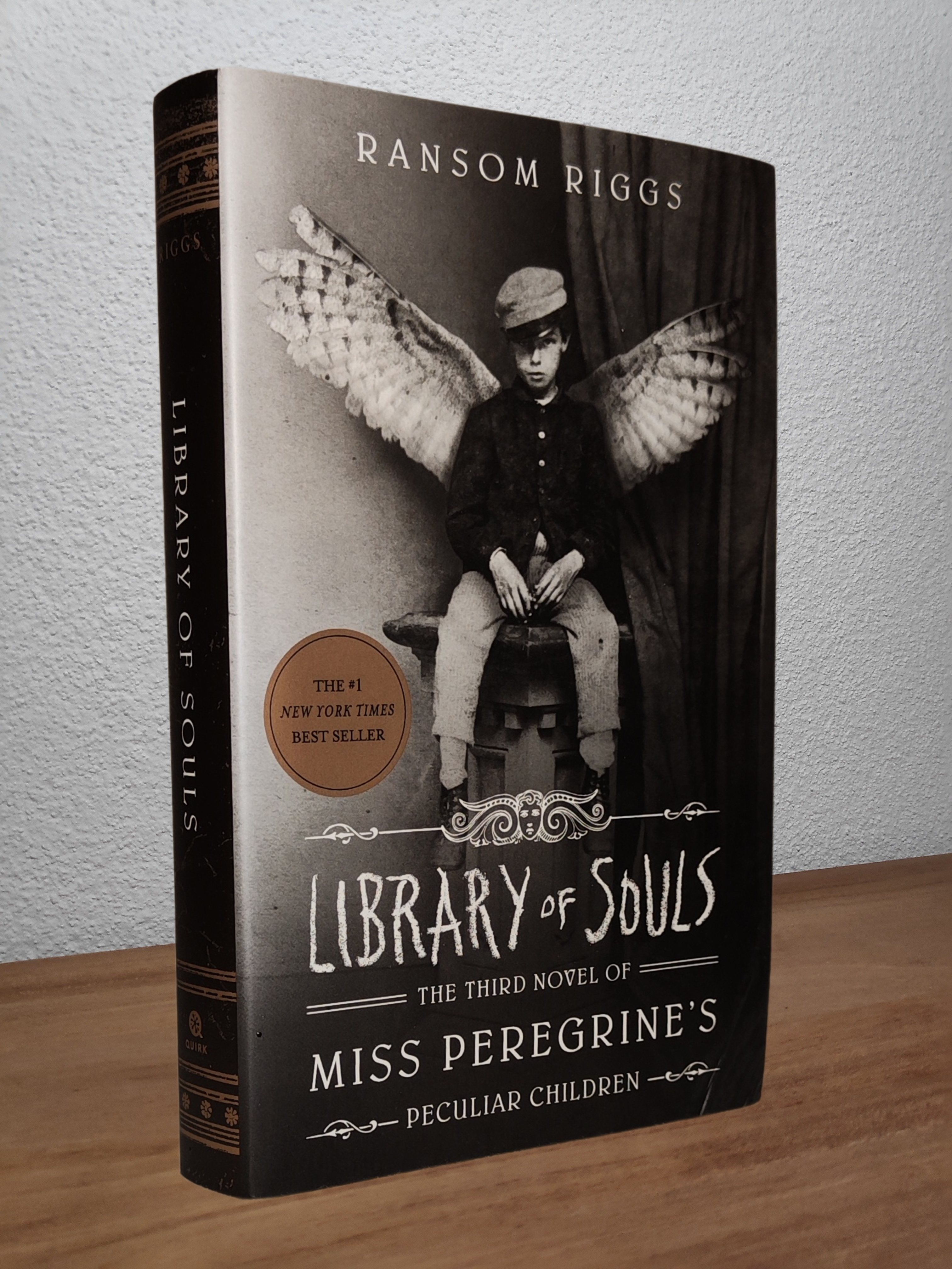 Library　Peculiar　Souls　Peregrine's　(Miss　of　Ransom　Riggs　Books　–　Children　#3　Vastela