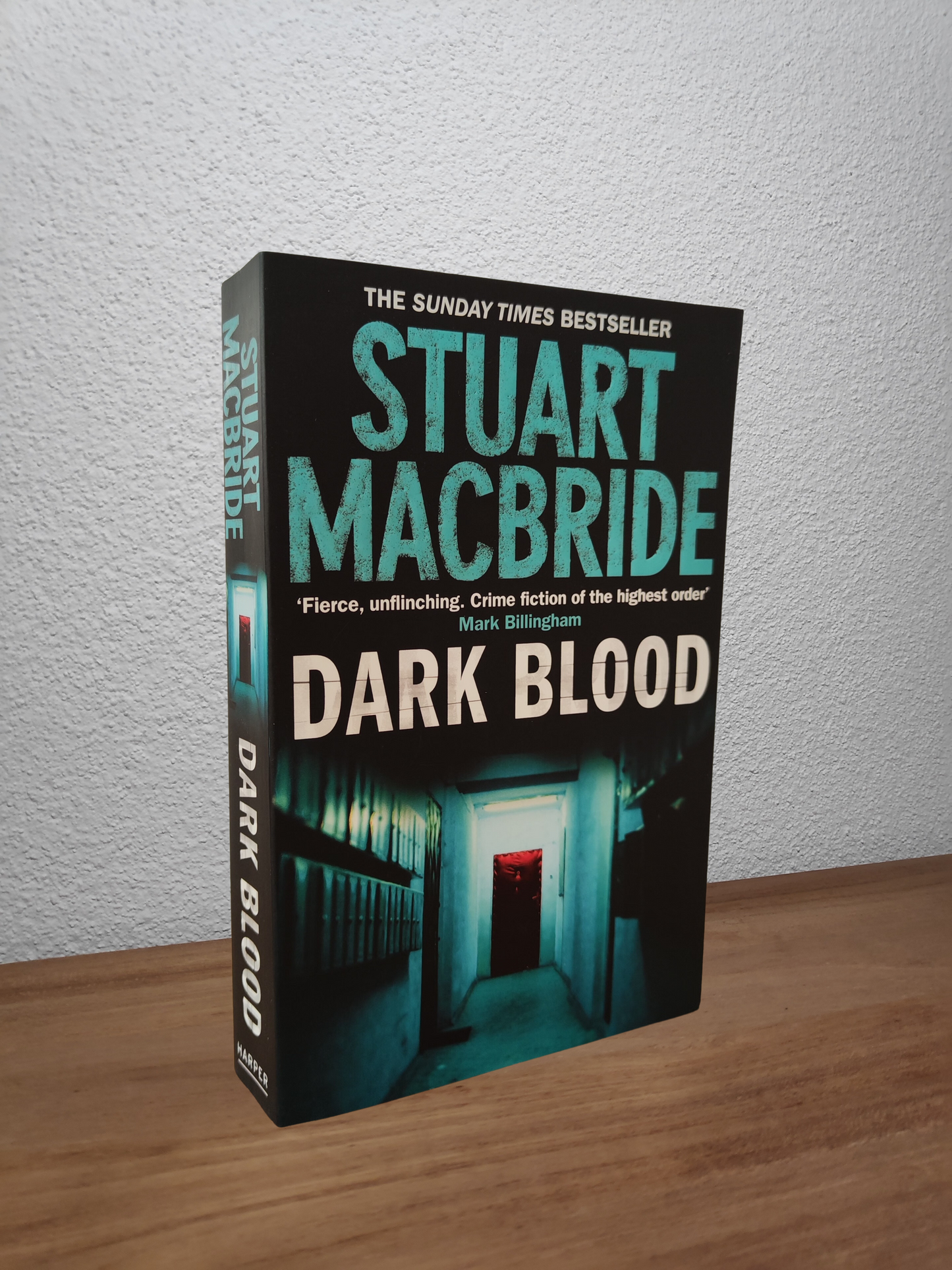 Stuart MacBride - Dark Blood (Logan McRae #6)