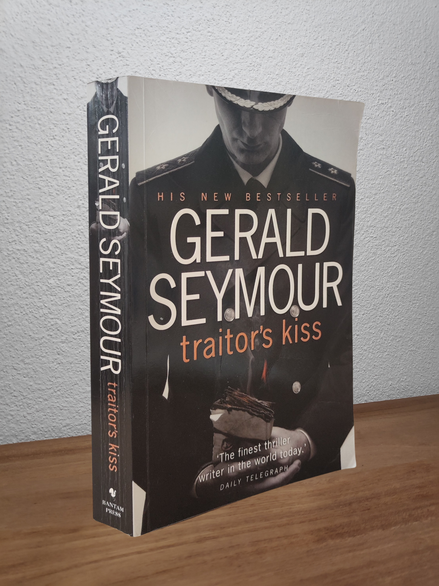 Gerald Seymour - Traitor's Kiss