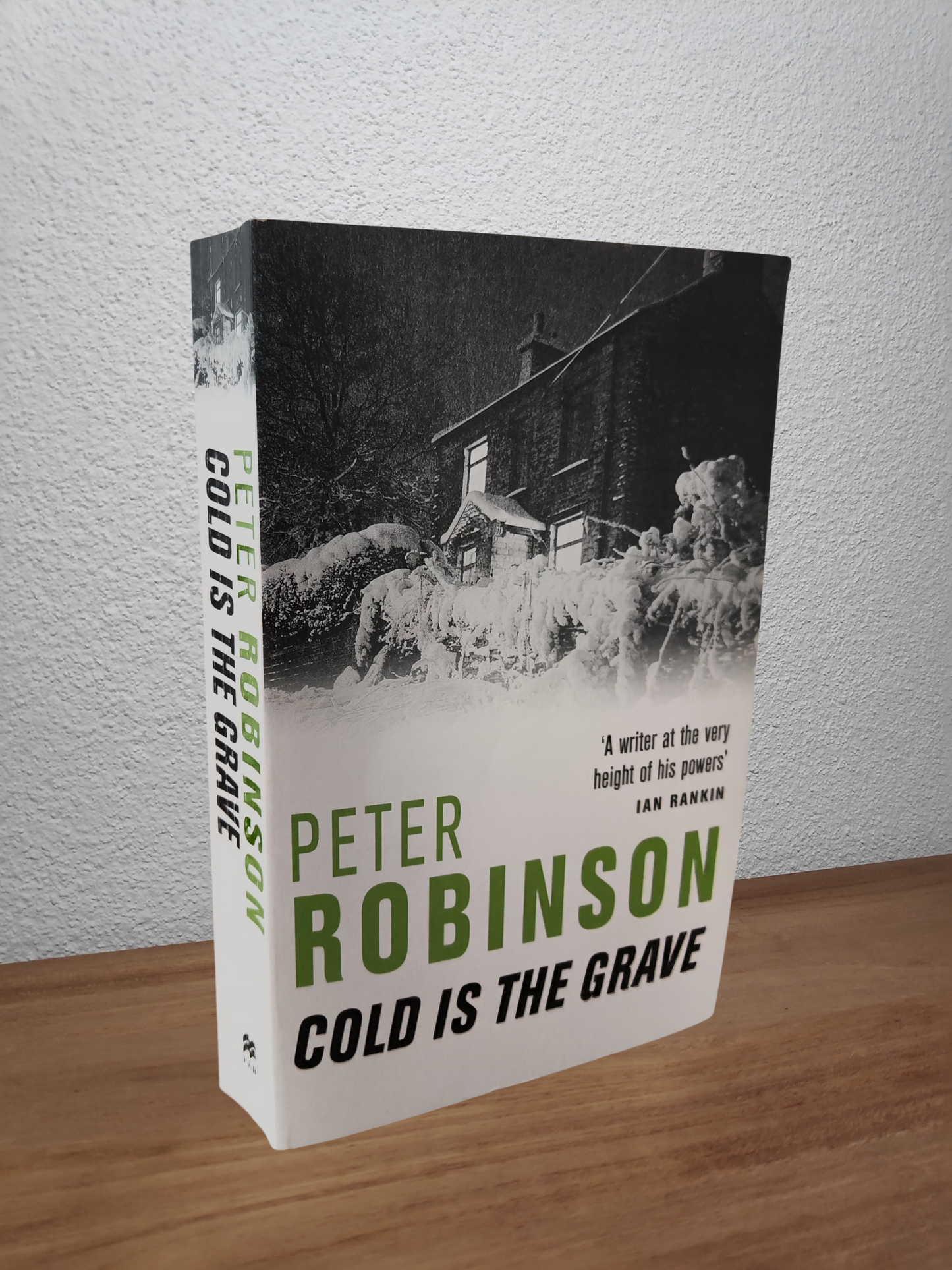 Peter Robinson - Cold is the Grave (Inspector Banks #11)