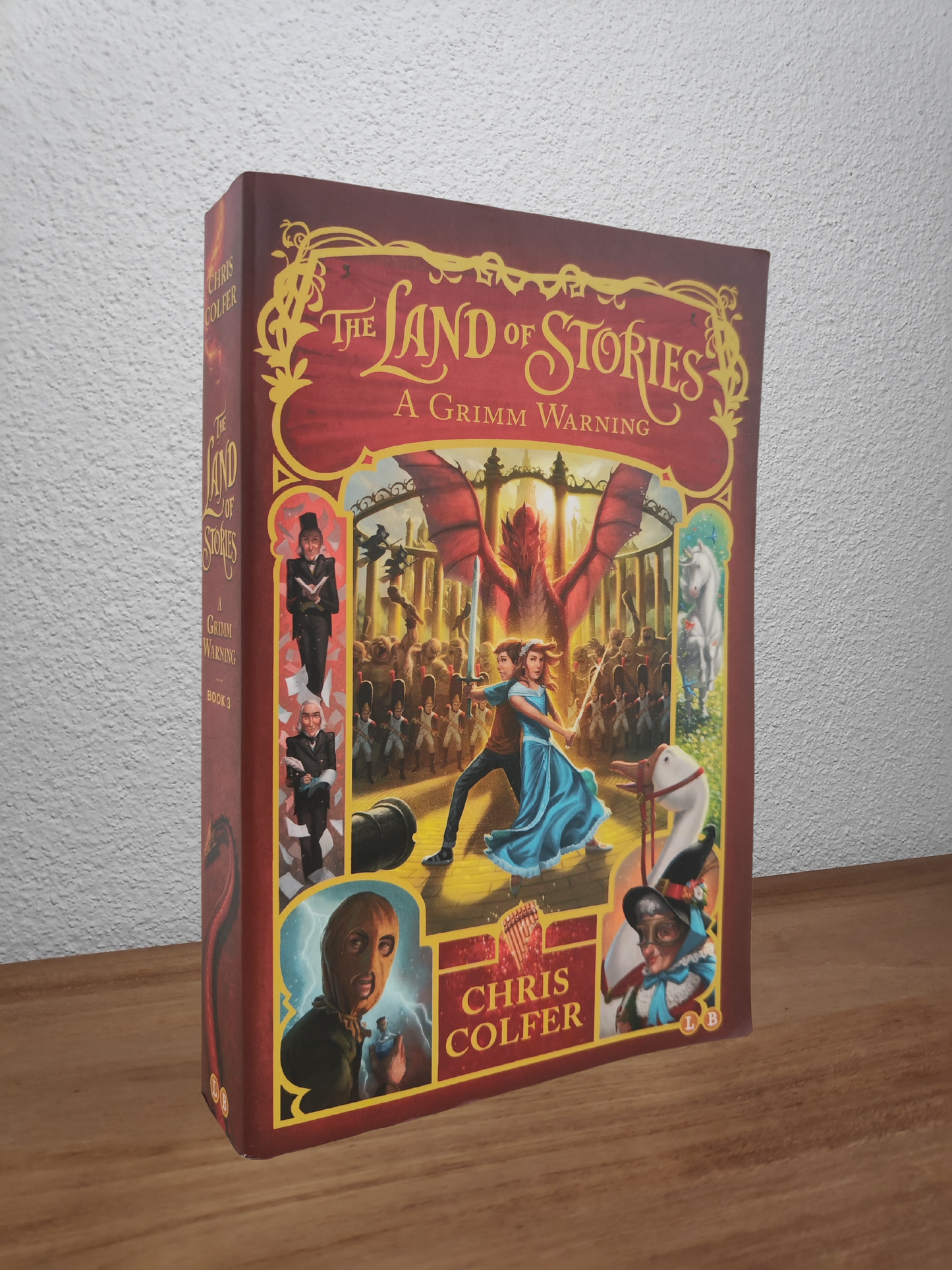 Chris Colfer - The Land of Stories: A Grimm Warning #3