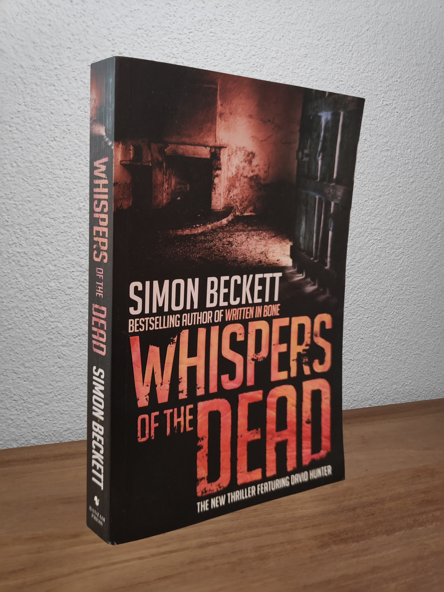 Simon Beckett - Whispers of the Dead (David Hunter #3)