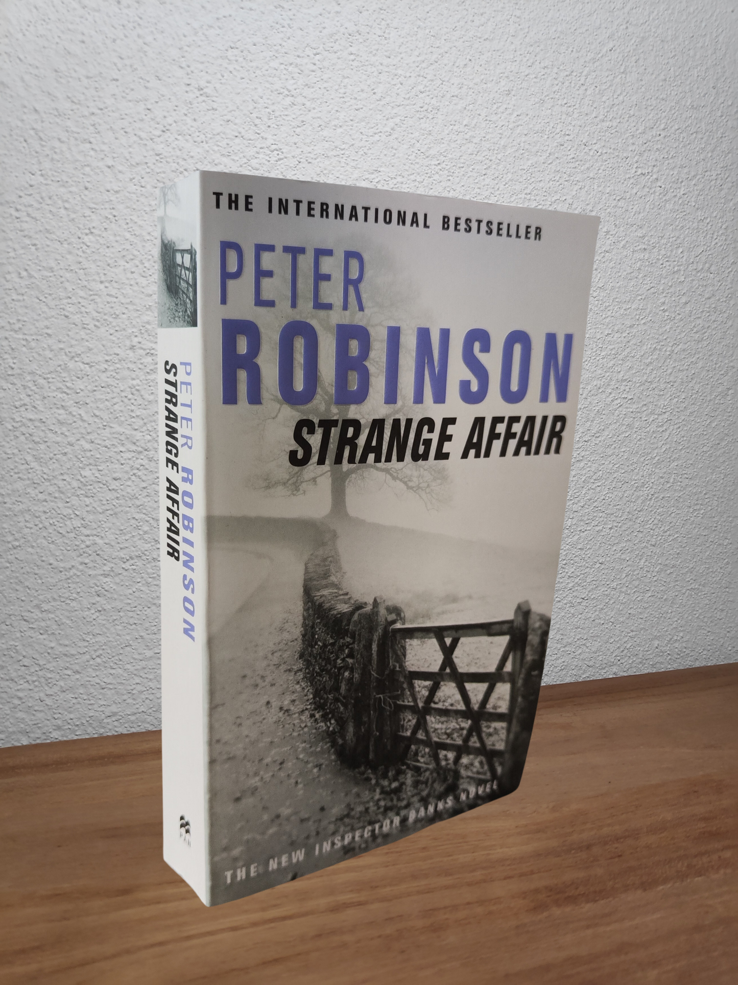 Peter Robinson - Strange Affair (Inspector Banks #15)