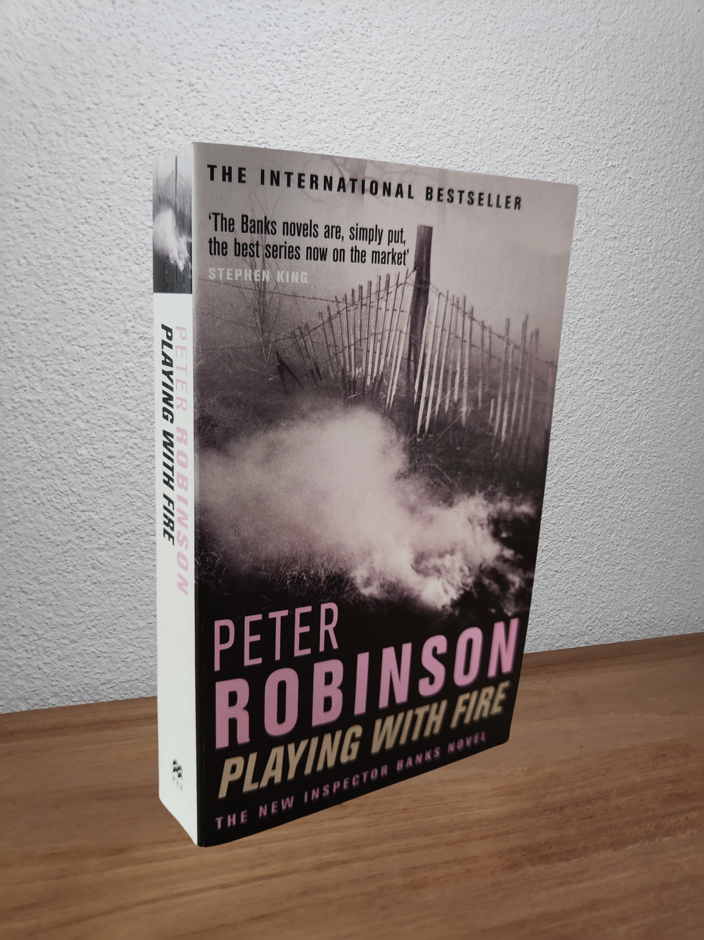 Peter Robinson - Playing with Fire (Inspector Banks #14)