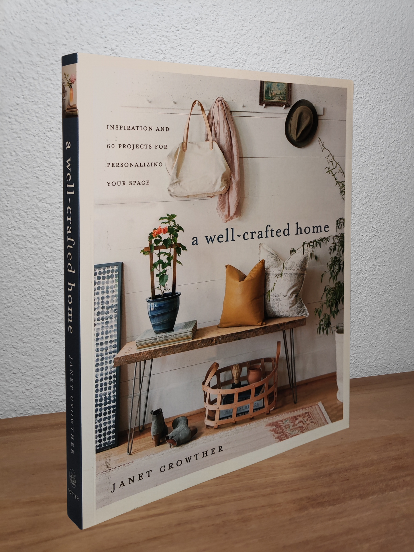 Janet Crowther - A Well-crafted Home  - Second-hand english book to deliver in Zurich & Switzerland
