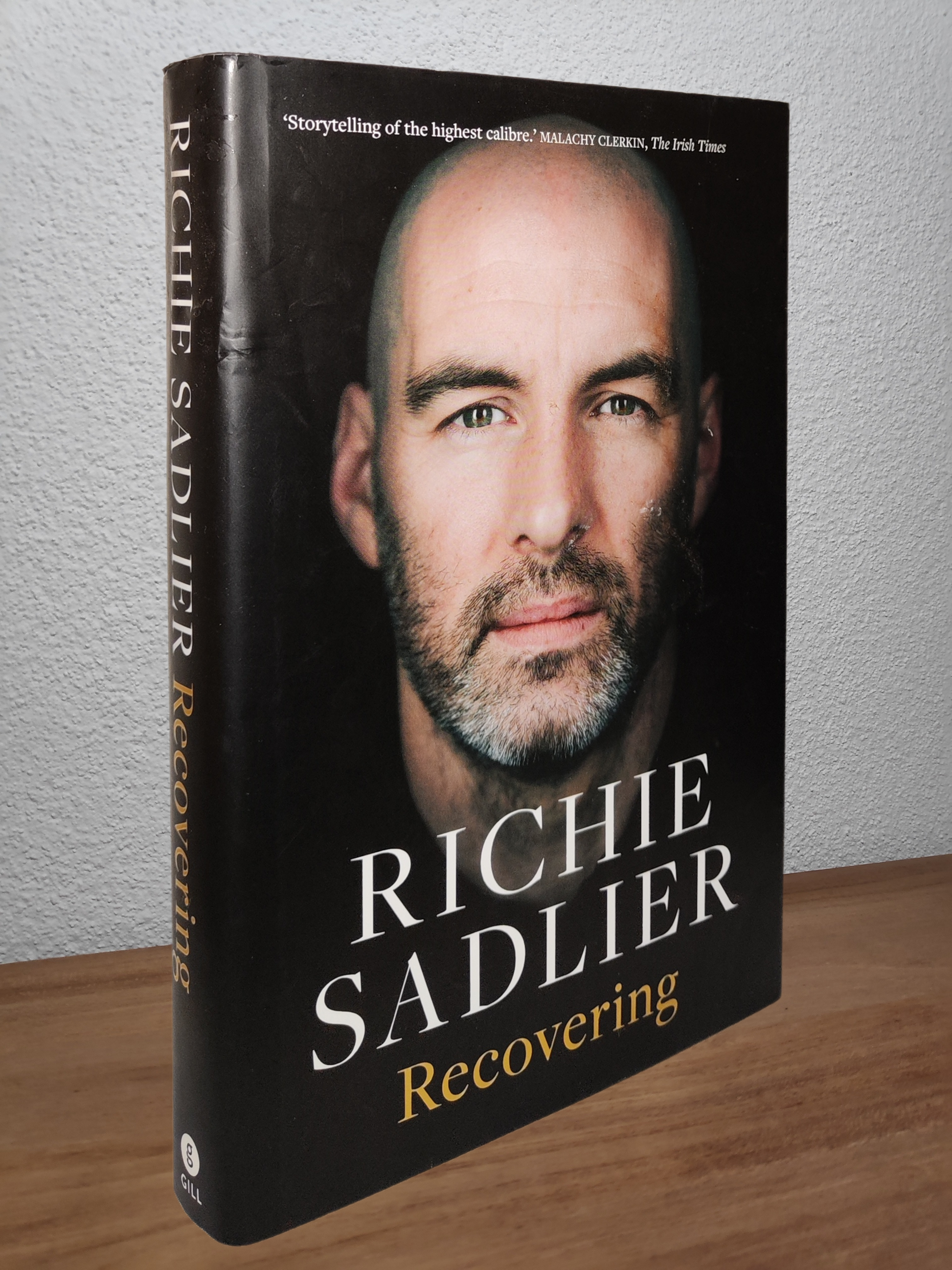 Richie Sadlier - Recovering  - Second-hand english book to deliver in Zurich & Switzerland