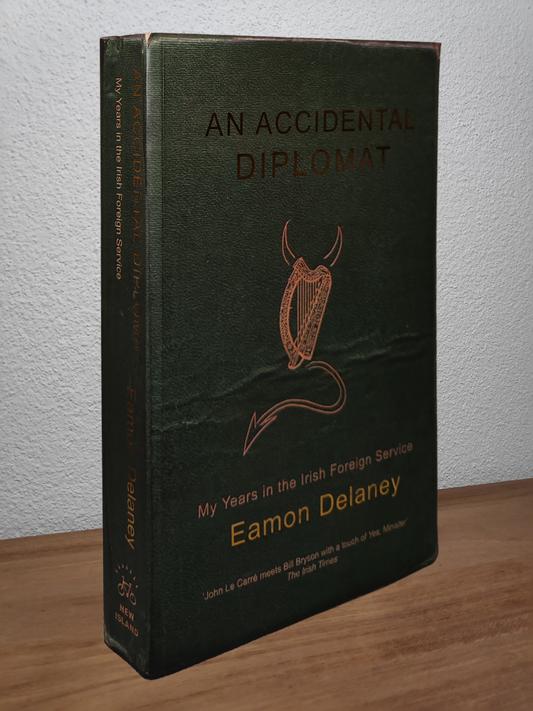 Eamon Delaney - An Accidental Diplomat - Second-hand english book to deliver in Zurich & Switzerland