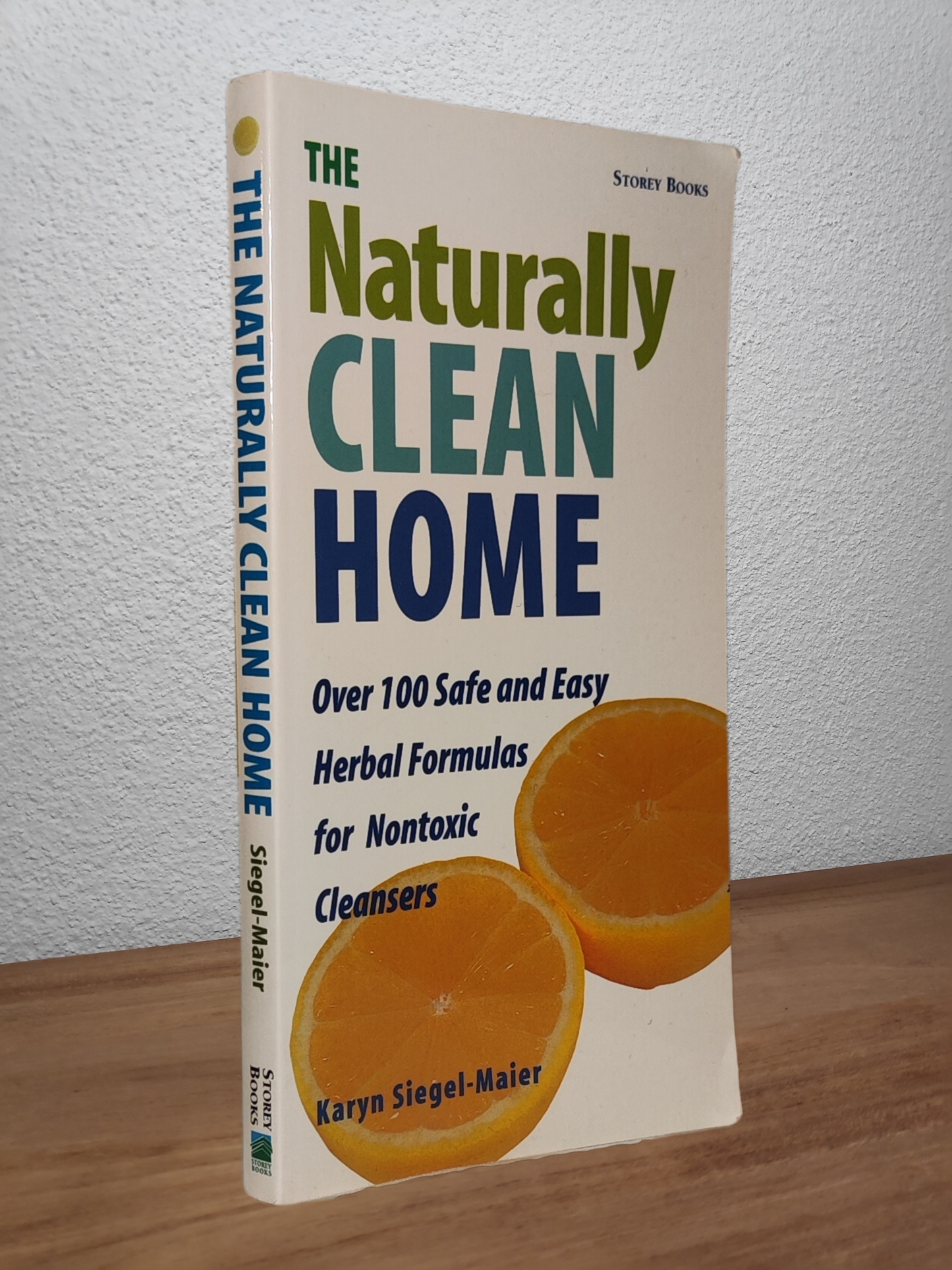 Karyn Siegel-Maier - The Naturally Clean Home  - Second-hand english book to deliver in Zurich & Switzerland