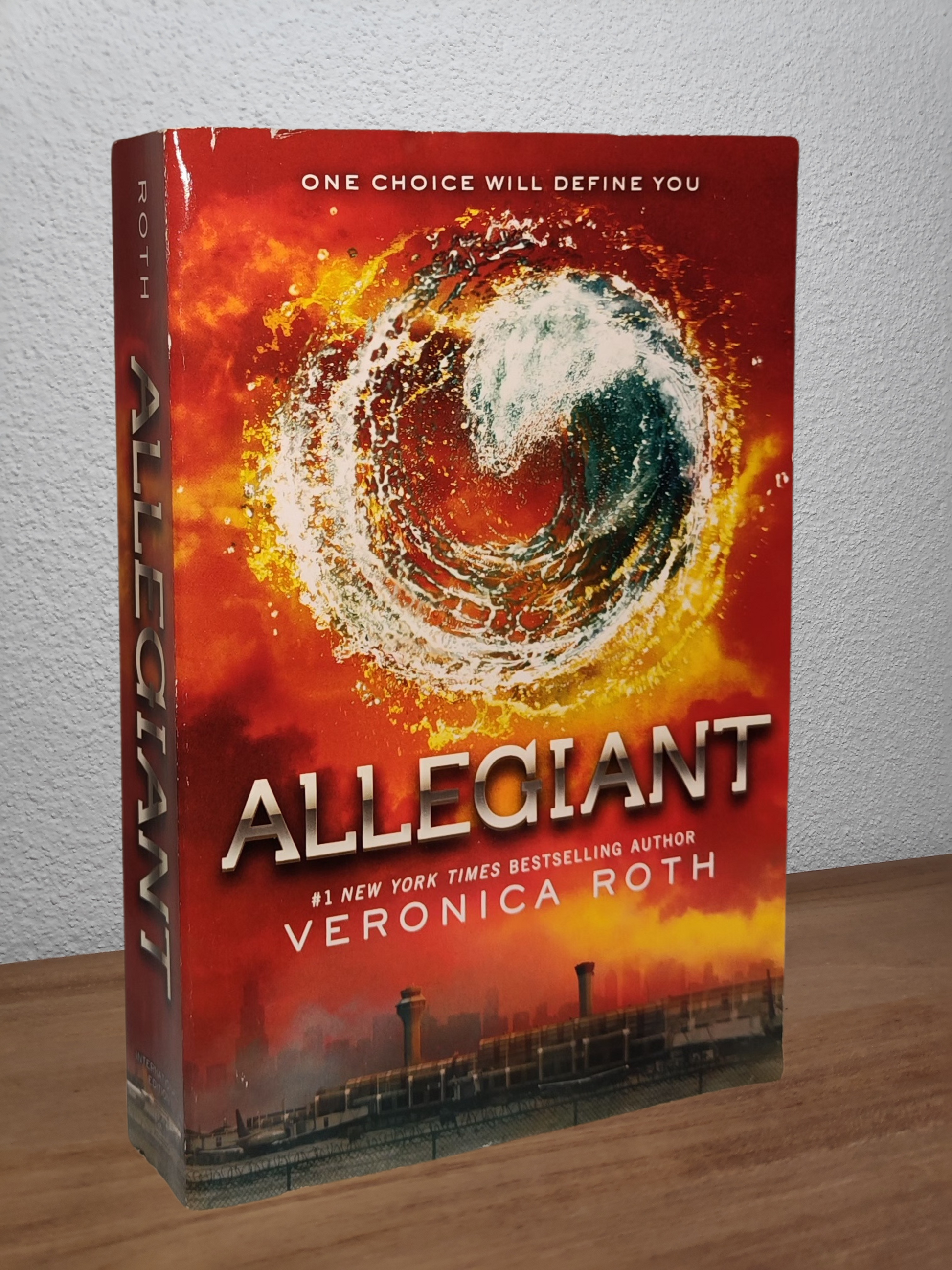Veronica Roth - Allegiant  -  Second-hand english book to deliver in Zurich & Switzerland