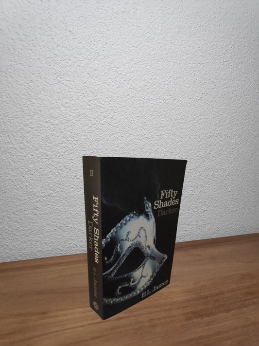Second-hand english book to deliver in Zurich & Switzerland - E.L. James - Fifty Shades Darker